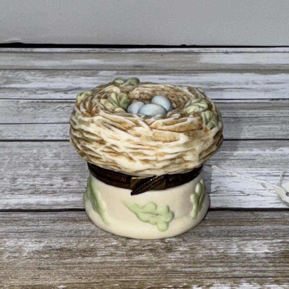 Vintage Bird Nest BLUE EGGS Trinket Box "Love Mother" Marjoleum Bastin Gift 2.5"